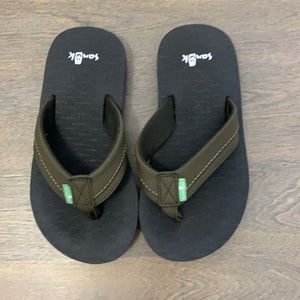 Kids Sanuk sandals size 11-12 USA